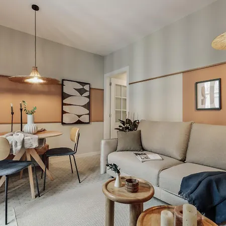 Yesil - 2 Bedrooms And Office In Sant Antoni Barcelona